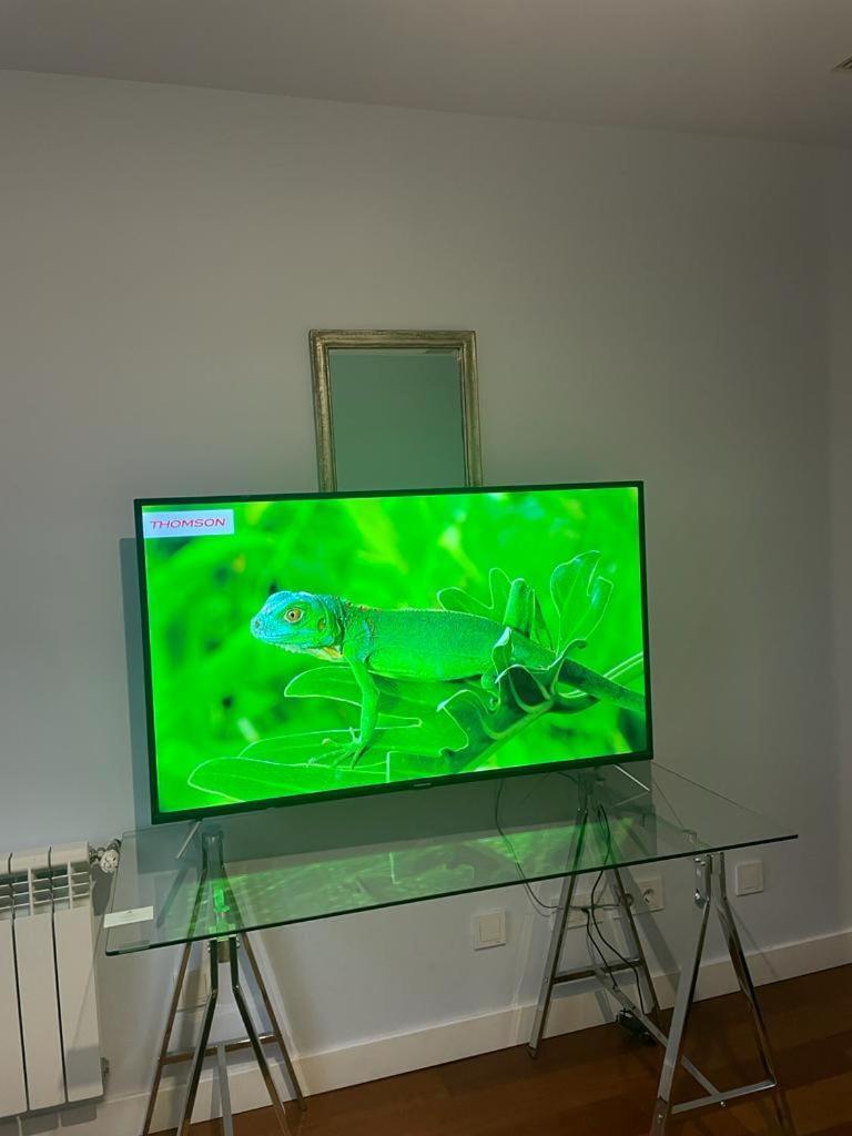 Space In The Villa With Poll Near Golf In Madrid Kültér fotó